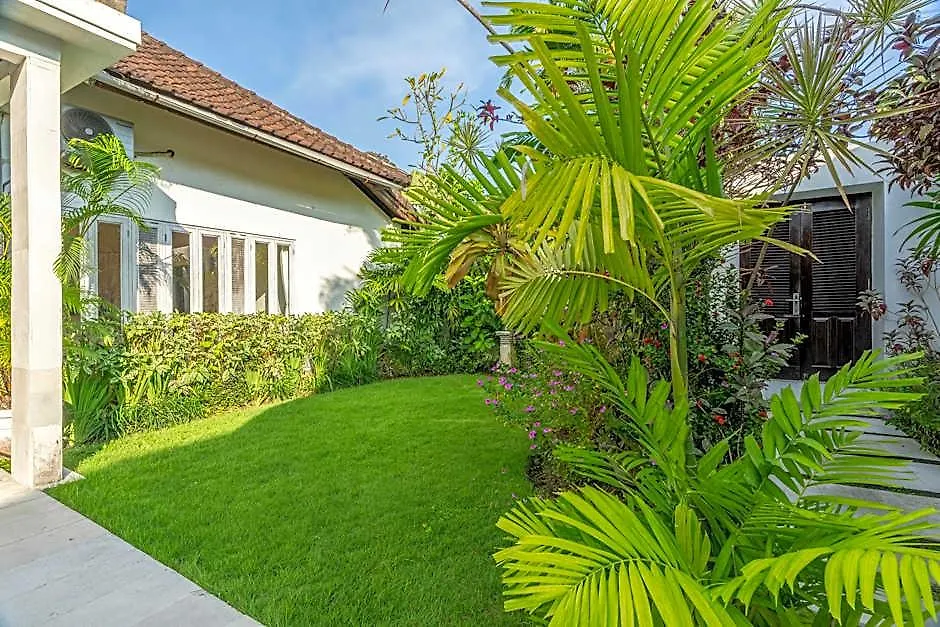 Av Villa Jasmin-1